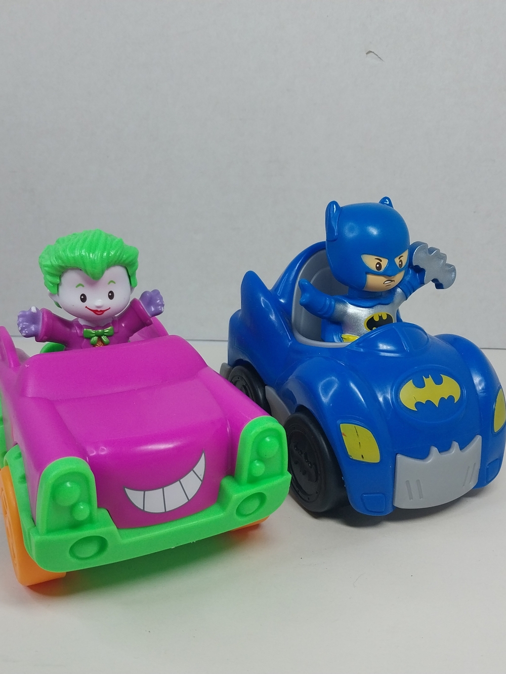 Fisher Price Little People Batman & Joker with Cars DC Comics Super Friends